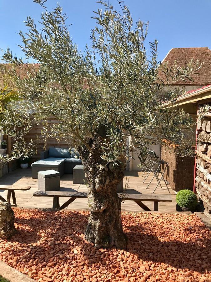 Gite De L'Homme Blanc Soizy-aux-Bois Exterior foto